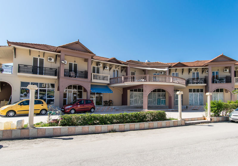Zante Nest Studios & Apartments 阿利卡纳斯 外观 照片